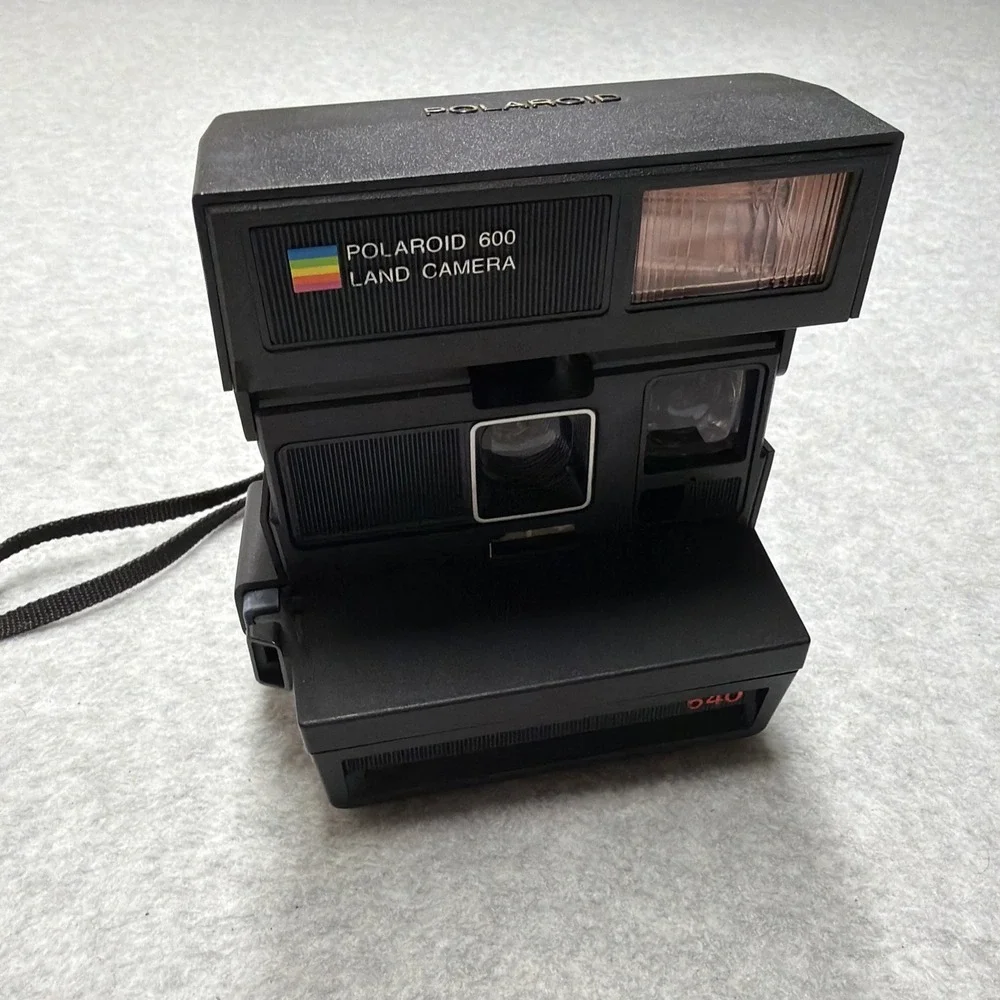 Vintage Polaroid 600 Series 640 Instant Land Camera Clean Tested